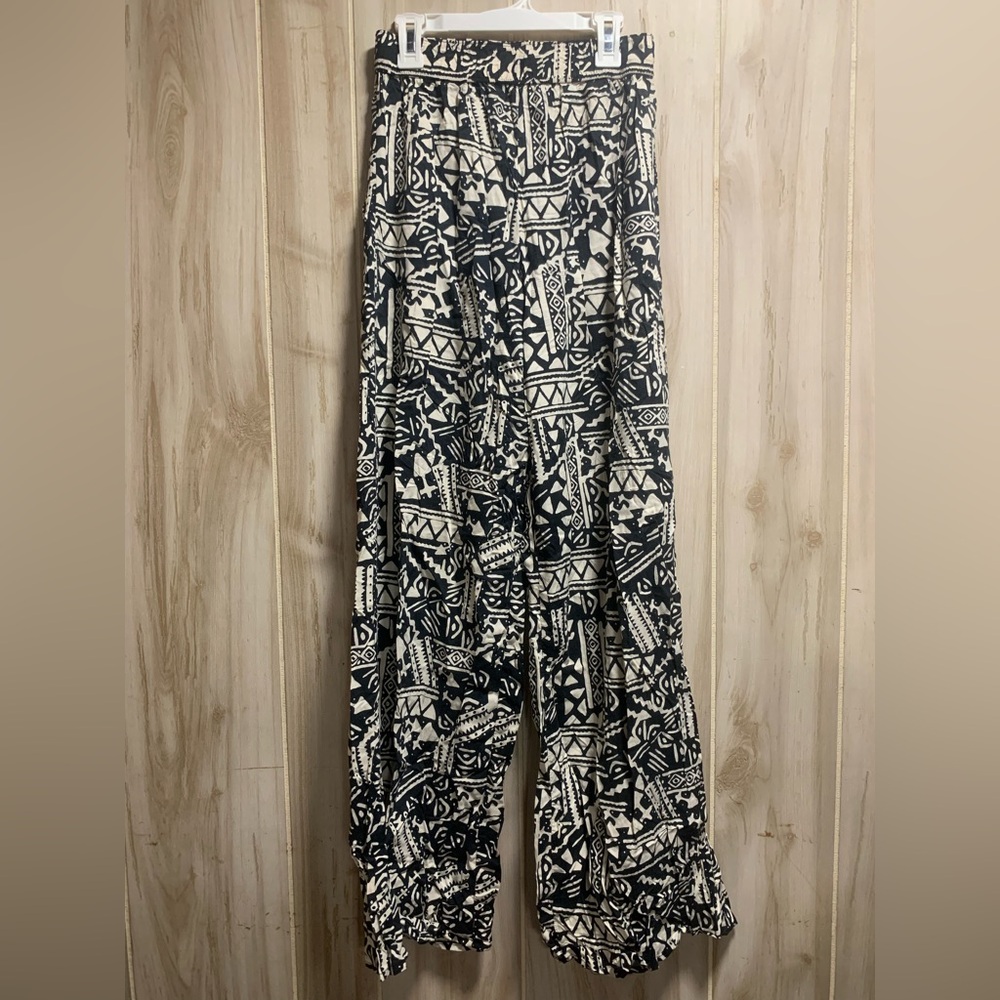 Mossimo Supply Co. Black and Cream Wide Leg Pants